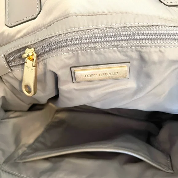 Tory Burch Ella Puffer Tote - Picture 6 of 11